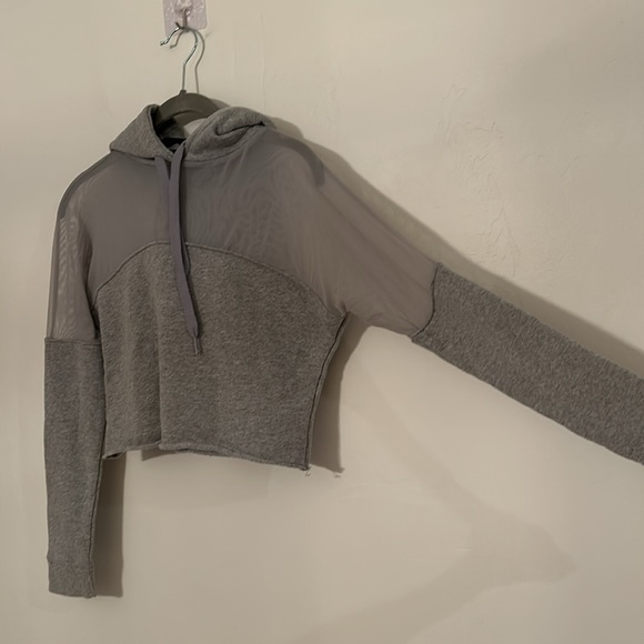 🎈3/$25🎈NWOT Missguided Cropped Hoodie - Picture 5 of 6